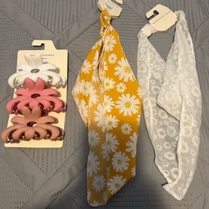 2 headbands and 3 hair clips